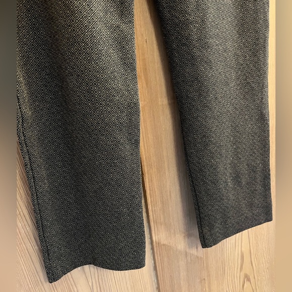 J Jill Ponte Slim Leg Geo print Ponte Pants size M - Picture 3 of 5